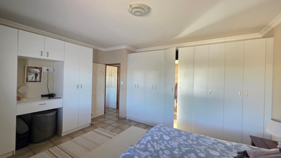 3 Bedroom Property for Sale in Country Club Western Cape